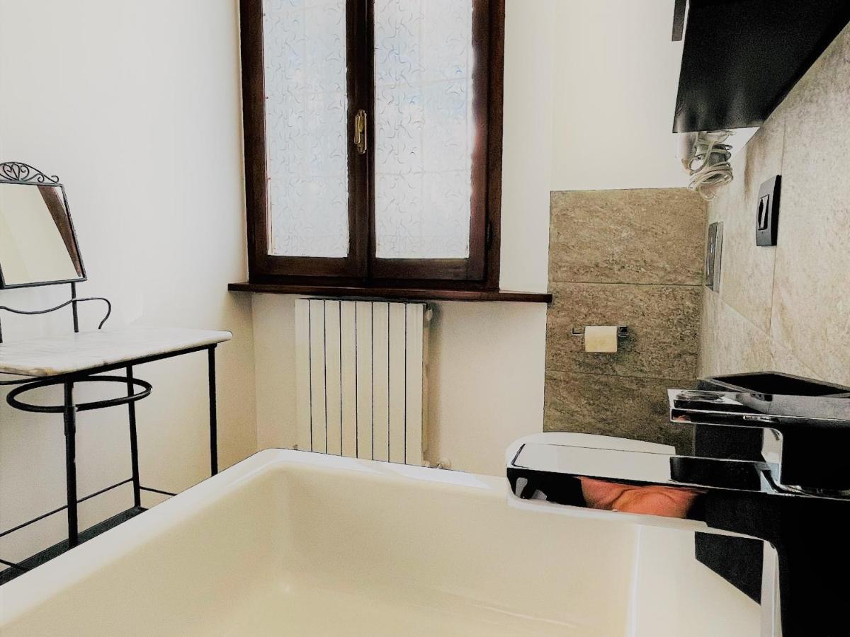 B&B Villa Incrocca Cerreto dʼEsi Buitenkant foto