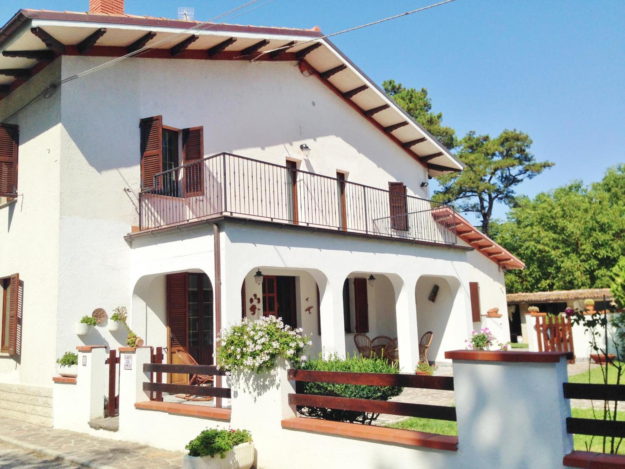 B&B Villa Incrocca Cerreto dʼEsi Buitenkant foto